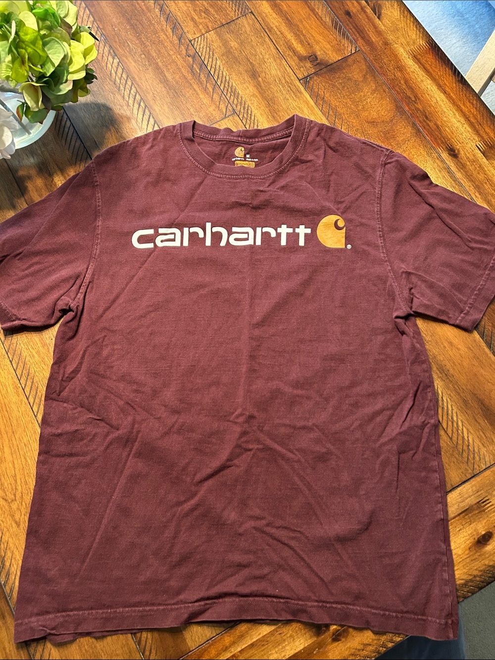 Carhartt Maroon Short-Sleeve Tee with Gold Logo M orig fit